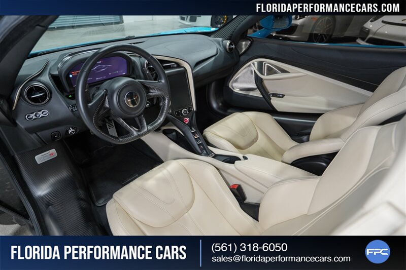 2018 McLaren 720S Luxury   - Photo 21 - Riviera Beach, FL 33407