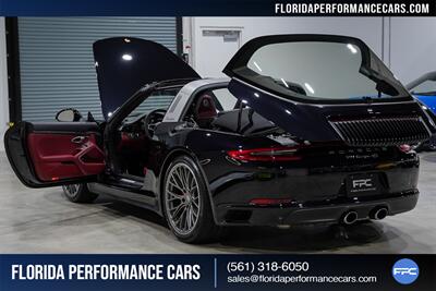 2018 Porsche 911 Targa 4S   - Photo 37 - Riviera Beach, FL 33407
