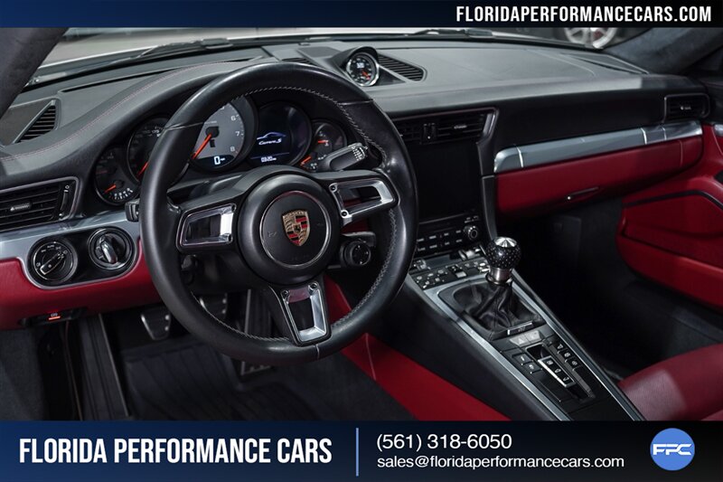 2017 Porsche 911 Carrera S   - Photo 43 - Riviera Beach, FL 33407