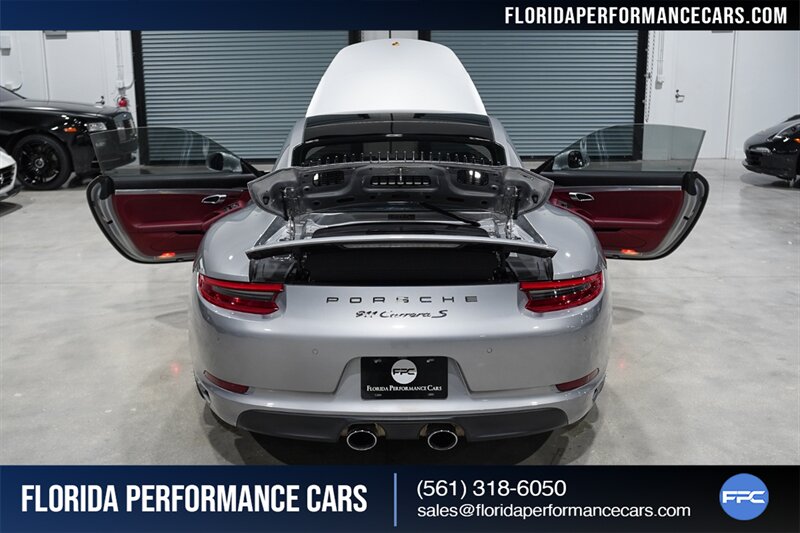 2017 Porsche 911 Carrera S   - Photo 38 - Riviera Beach, FL 33407