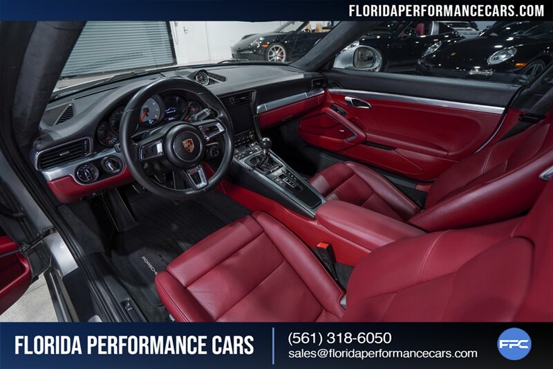 2017 Porsche 911 Carrera S   - Photo 19 - Riviera Beach, FL 33407