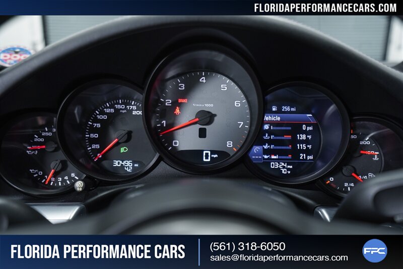 2017 Porsche 911 Carrera S   - Photo 18 - Riviera Beach, FL 33407