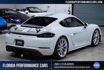2022 Porsche 718 Cayman GT4   - Photo 6 - Riviera Beach, FL 33407