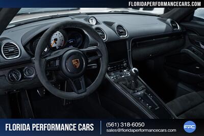 2022 Porsche 718 Cayman GT4   - Photo 45 - Riviera Beach, FL 33407