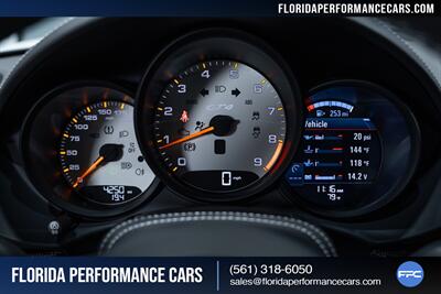 2022 Porsche 718 Cayman GT4   - Photo 17 - Riviera Beach, FL 33407