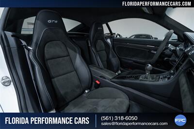 2022 Porsche 718 Cayman GT4   - Photo 30 - Riviera Beach, FL 33407