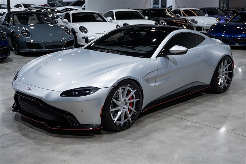 2019 Aston Martin Vantage  