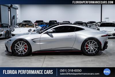 2019 Aston Martin Vantage   - Photo 3 - Riviera Beach, FL 33407