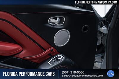 2019 Aston Martin Vantage   - Photo 23 - Riviera Beach, FL 33407