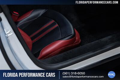 2019 Aston Martin Vantage   - Photo 29 - Riviera Beach, FL 33407