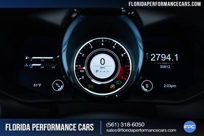 2019 Aston Martin Vantage   - Photo 17 - Riviera Beach, FL 33407