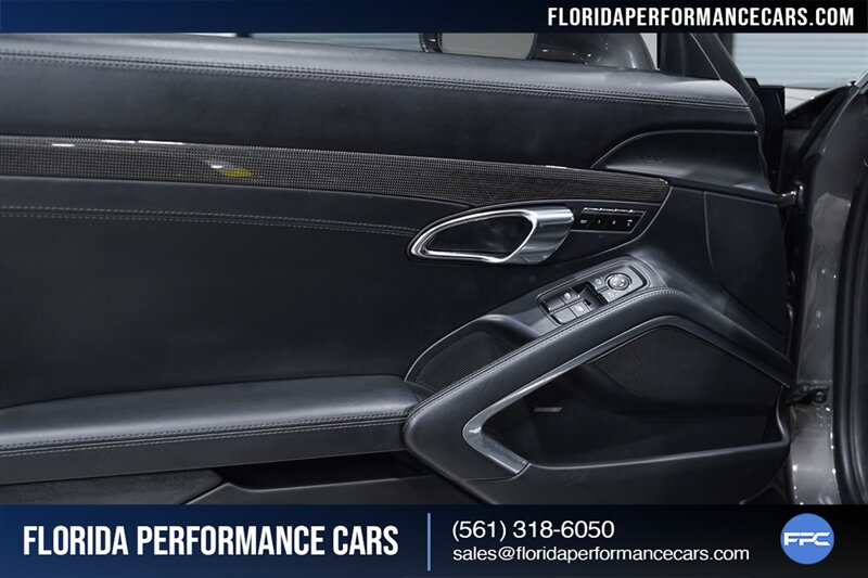 2014 Porsche 911 Turbo S   - Photo 57 - Riviera Beach, FL 33407