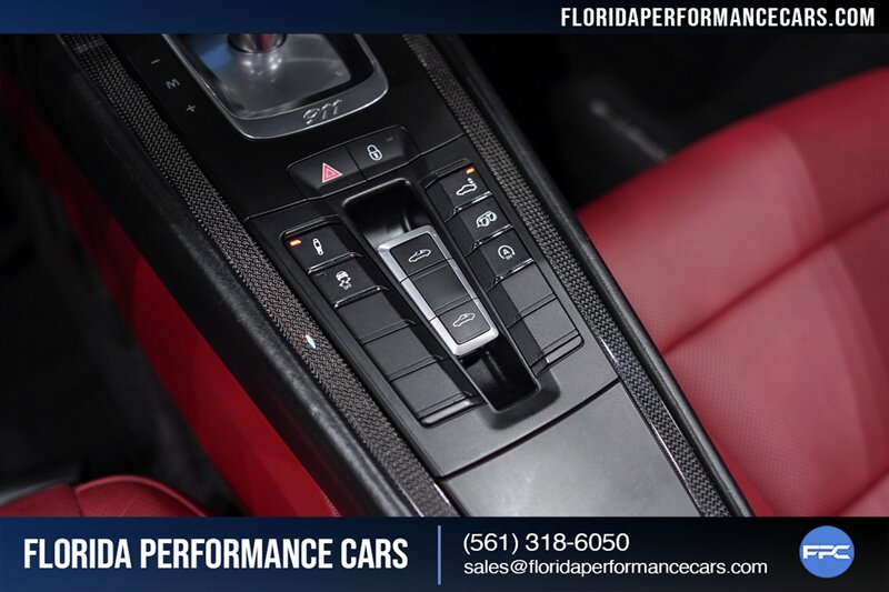 2017 Porsche 911 Targa 4S   - Photo 46 - Riviera Beach, FL 33407