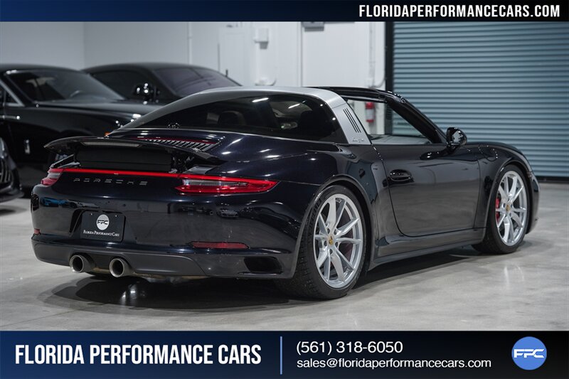 2017 Porsche 911 Targa 4S   - Photo 63 - Riviera Beach, FL 33407