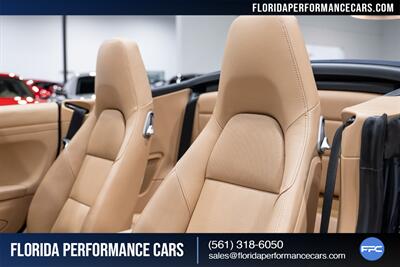 2014 Porsche 911 Carrera 4 - Photo 23 - Riviera Beach, FL 33407