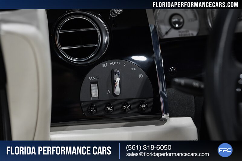 2016 Rolls-Royce Dawn   - Photo 60 - Riviera Beach, FL 33407