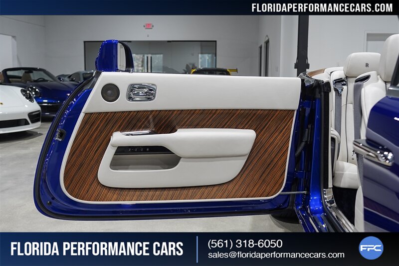 2016 Rolls-Royce Dawn   - Photo 28 - Riviera Beach, FL 33407