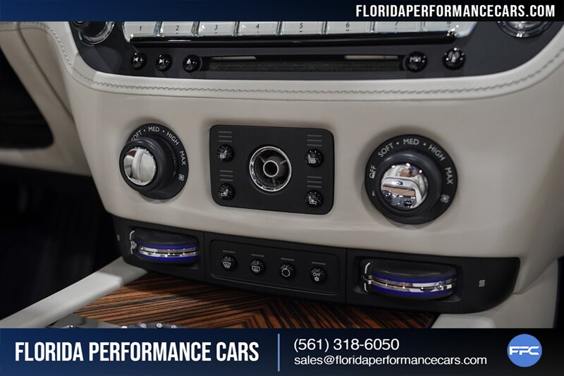 2016 Rolls-Royce Dawn   - Photo 54 - Riviera Beach, FL 33407