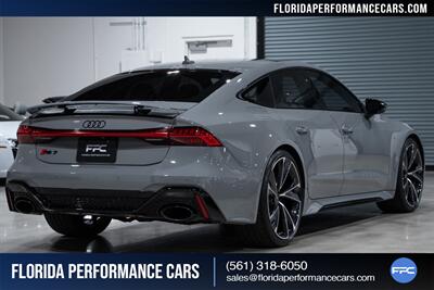 2023 Audi RS 7 4.0T quattro - Photo 13 - Riviera Beach, FL 33407