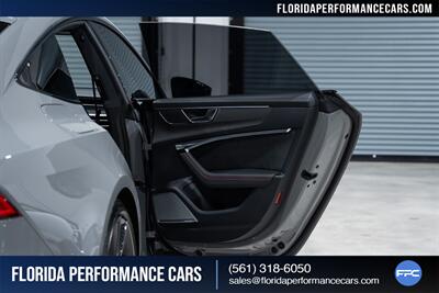 2023 Audi RS 7 4.0T quattro - Photo 32 - Riviera Beach, FL 33407