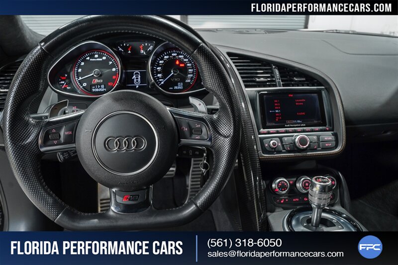 2014 Audi R8 V10 Plus   - Photo 19 - Riviera Beach, FL 33407