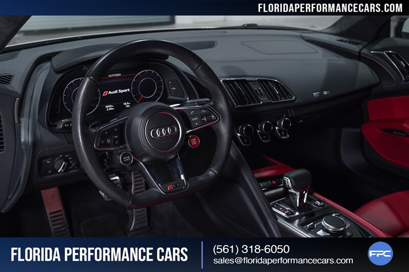 2021 Audi R8 5.2 V10   - Photo 45 - Riviera Beach, FL 33407