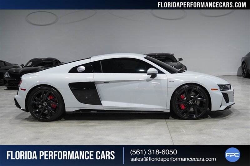 2021 Audi R8 5.2 V10   - Photo 7 - Riviera Beach, FL 33407