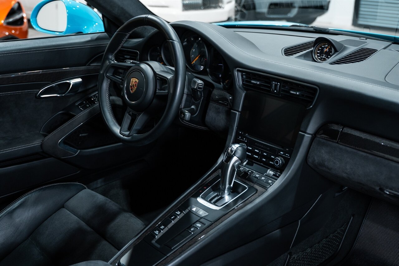 2018 Porsche 911 GT3   - Photo 32 - Riviera Beach, FL 33407