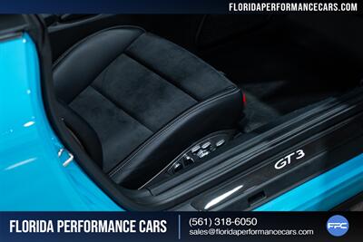 2018 Porsche 911 GT3   - Photo 35 - Riviera Beach, FL 33407