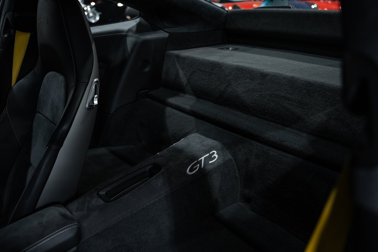 2018 Porsche 911 GT3   - Photo 28 - Riviera Beach, FL 33407