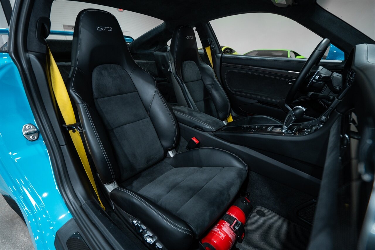 2018 Porsche 911 GT3   - Photo 33 - Riviera Beach, FL 33407
