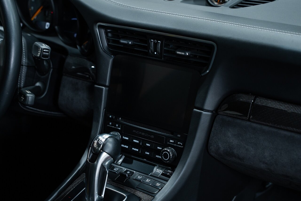 2018 Porsche 911 GT3   - Photo 60 - Riviera Beach, FL 33407