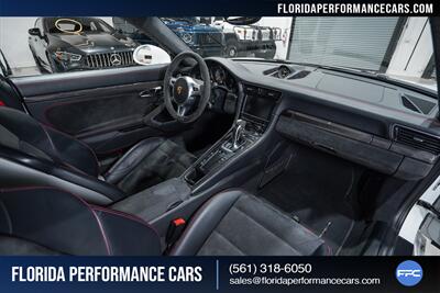 2016 Porsche 911 GT3   - Photo 30 - Riviera Beach, FL 33407