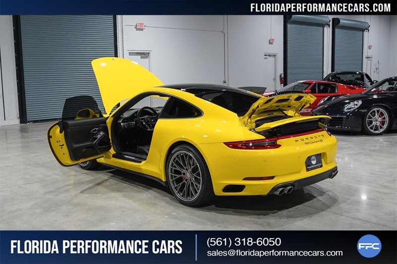 2018 Porsche 911 Carrera 4S   - Photo 34 - Riviera Beach, FL 33407