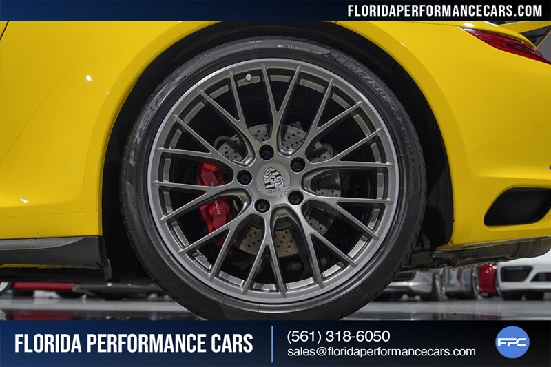 2018 Porsche 911 Carrera 4S   - Photo 12 - Riviera Beach, FL 33407