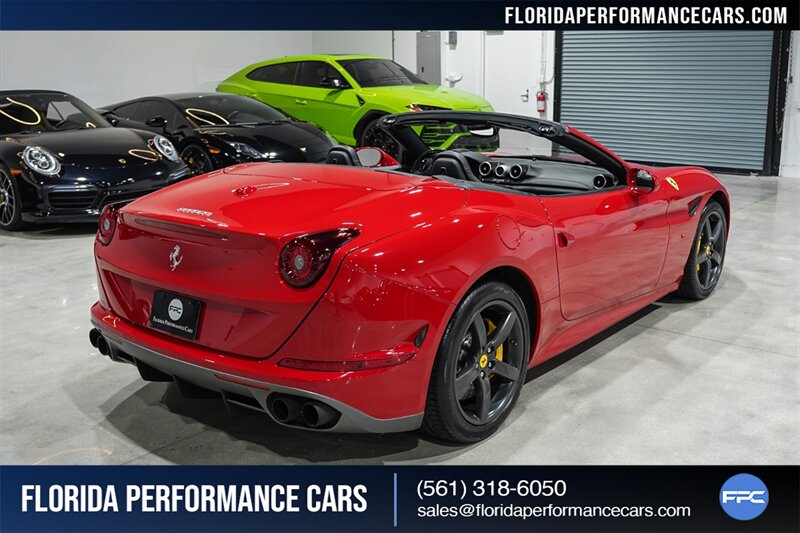 2016 Ferrari California T   - Photo 61 - Riviera Beach, FL 33407