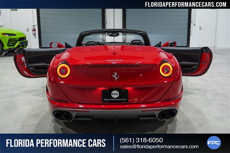 2016 Ferrari California T   - Photo 30 - Riviera Beach, FL 33407