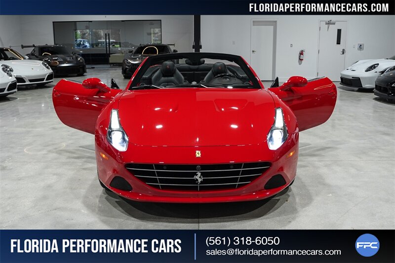 2016 Ferrari California T   - Photo 29 - Riviera Beach, FL 33407