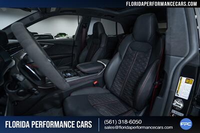 2024 Audi RS Q8 4.0T quattro   - Photo 19 - Riviera Beach, FL 33407
