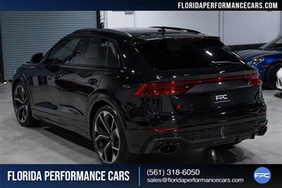 2024 Audi RS Q8 4.0T quattro   - Photo 4 - Riviera Beach, FL 33407