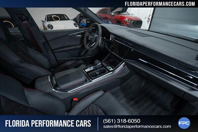 2024 Audi RS Q8 4.0T quattro   - Photo 35 - Riviera Beach, FL 33407