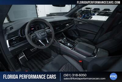 2024 Audi RS Q8 4.0T quattro   - Photo 18 - Riviera Beach, FL 33407