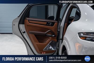 2021 Porsche Cayenne Turbo Coupe - Photo 29 - Riviera Beach, FL 33407