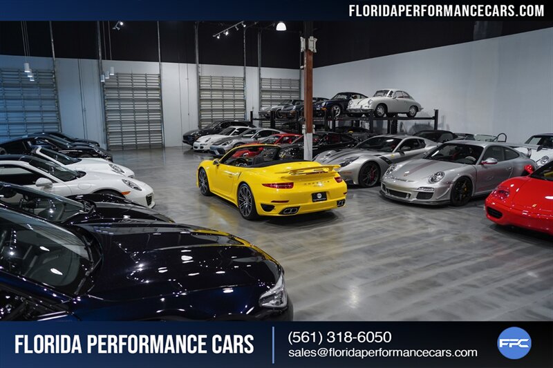 2015 Porsche 911 Turbo   - Photo 16 - Riviera Beach, FL 33407