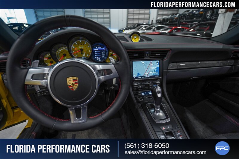 2015 Porsche 911 Turbo   - Photo 23 - Riviera Beach, FL 33407