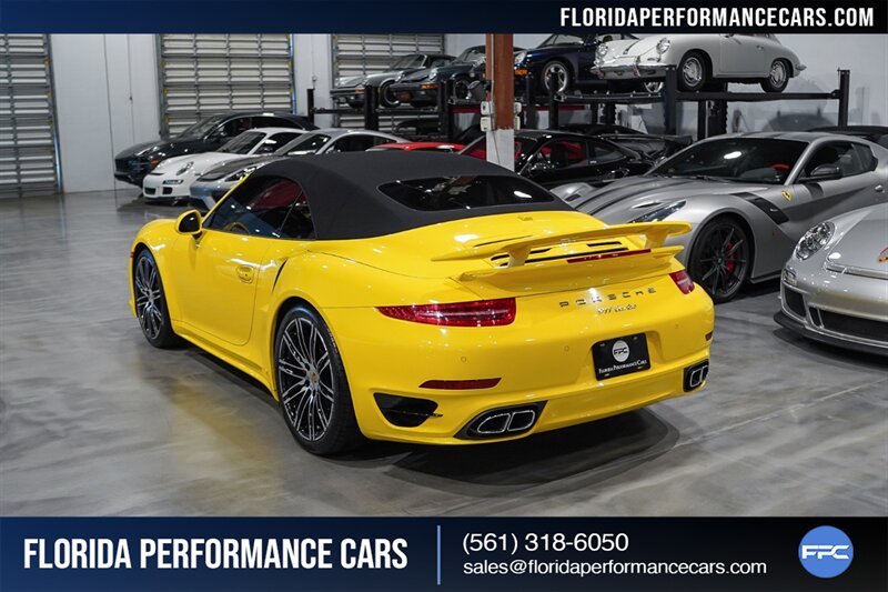 2015 Porsche 911 Turbo   - Photo 14 - Riviera Beach, FL 33407