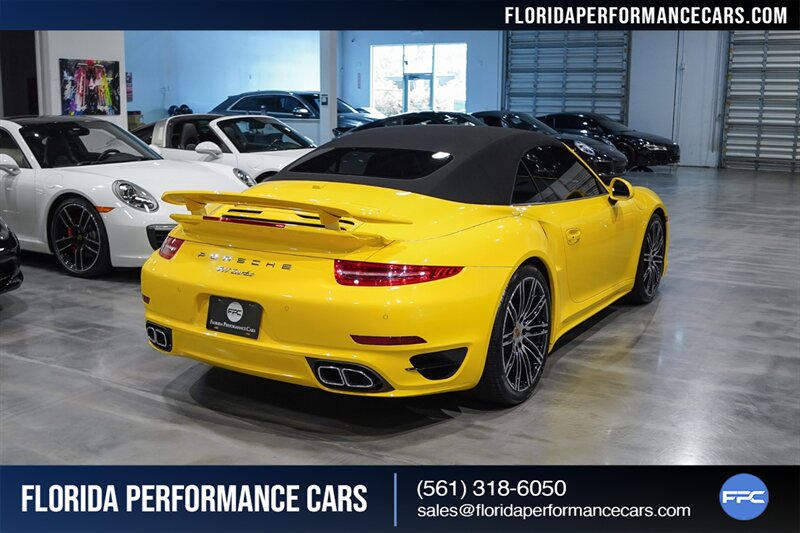 2015 Porsche 911 Turbo   - Photo 13 - Riviera Beach, FL 33407