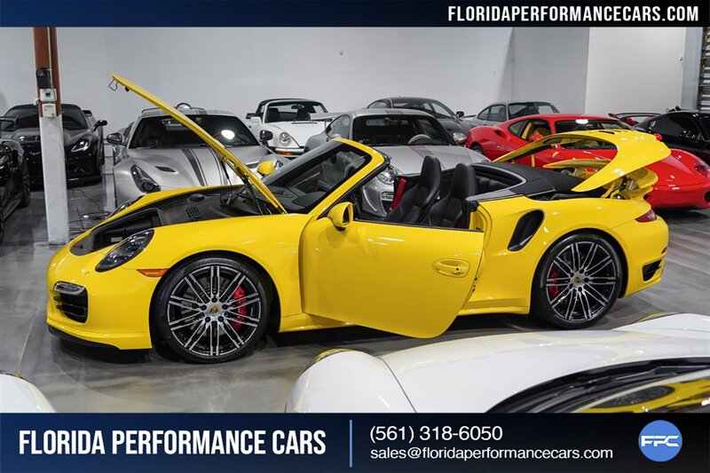 2015 Porsche 911 Turbo   - Photo 35 - Riviera Beach, FL 33407