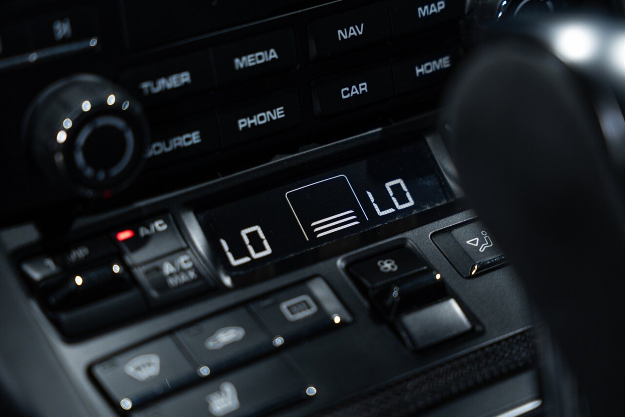 2018 Porsche 911 Carrera GTS   - Photo 55 - Riviera Beach, FL 33407