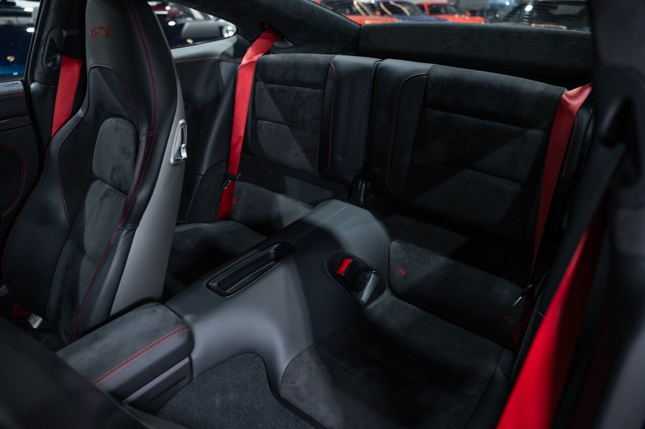2018 Porsche 911 Carrera GTS   - Photo 27 - Riviera Beach, FL 33407